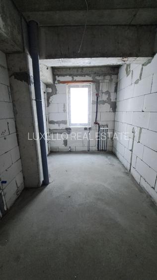 APARTAMENT 3 CAMERE DECOMANDAT BLOC NOU - BUCATARIE INCHISA - PRET PROMOTIONAL - 10