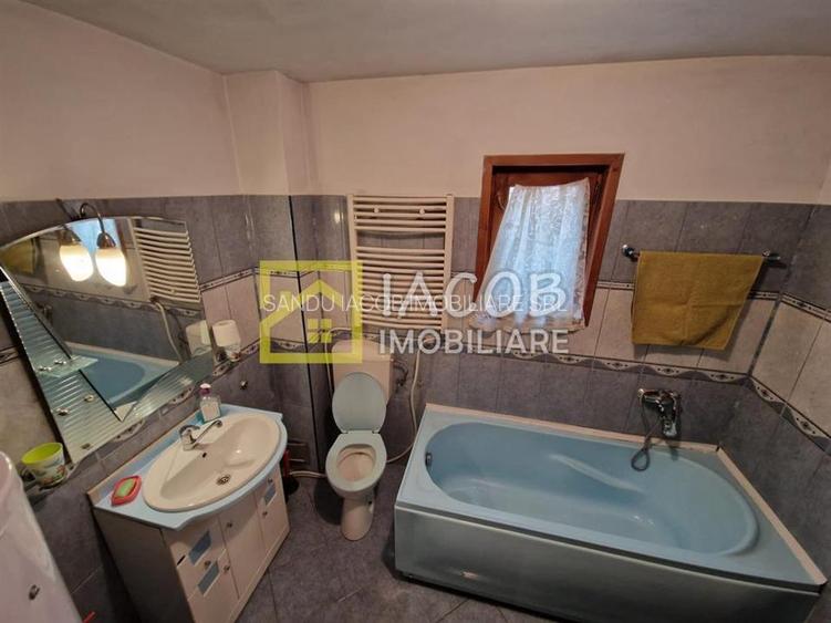 Casa P+1 si 1070 mp teren, loc. Dumbrava - Bacau - 9