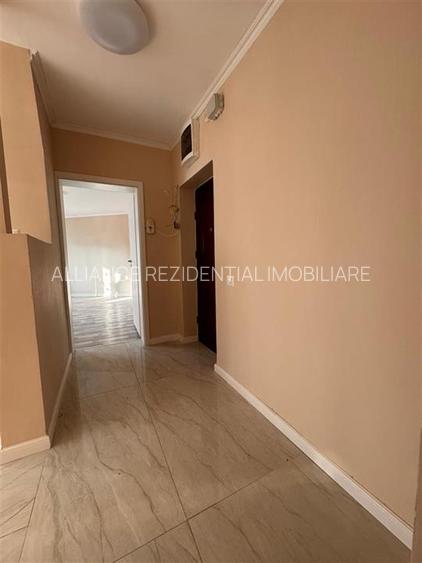 Apartament 3 camere Aparatorii Patriei Gata de mutare - 2