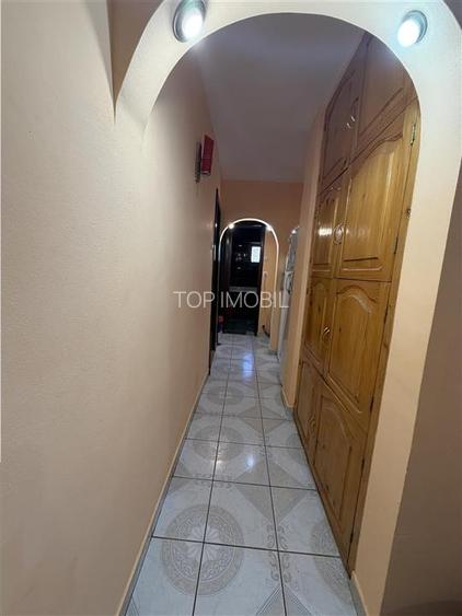 Apartament 3 camere, etaj intermediar- Nicolina, Pizza Nico - 9