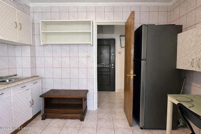 Obor langa metrou, 3 camere 77.35 mp total, anvelopat, creditabil - 7