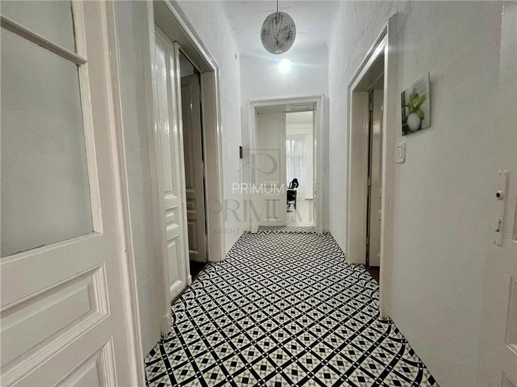 FABRIC - 4 CAM - ETJ.1 - 2 BAI - 3 BOXE - CURTE - ARHITECTURAL - ZONA ISTORICA- - 13