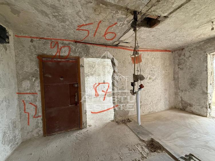 Apartament cu 3 camere, 2 bai, 2 balcoane, decomandat, zona Freidorf - 9