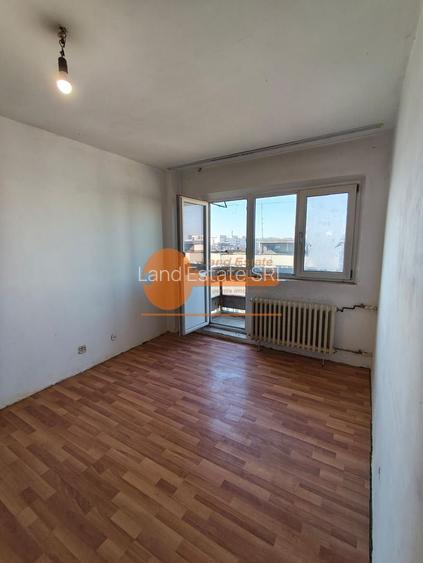 Garsoniera Gorjului-Bloc mixt(200 m metrou-1981) - 3