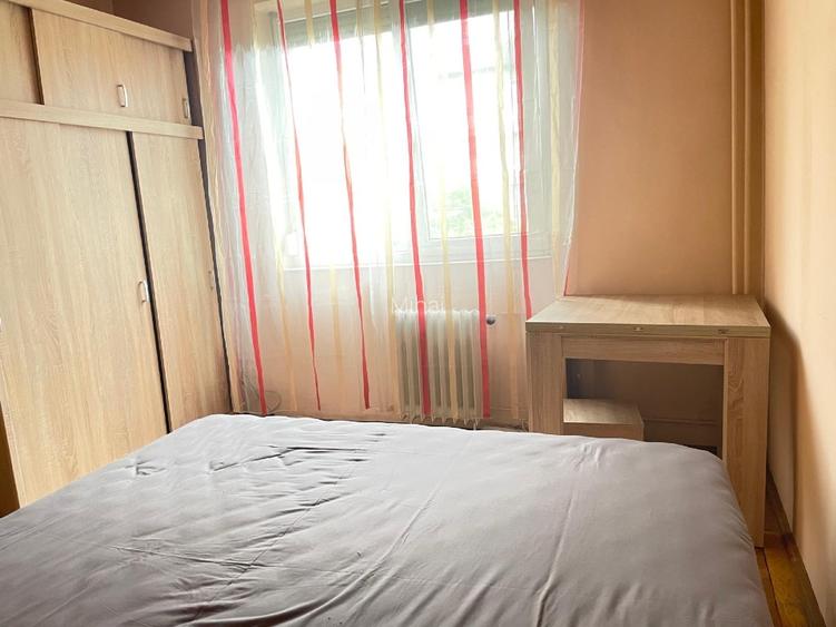 Inchiriez apartament 3 camere, decomandat, ultracentral, etaj 3/10, Bd. Magheru  - 3