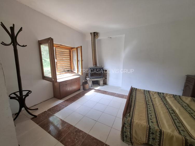 Fieni (Dambovita) Vand Casa cu 6 camere, P+Etaj+M - 6