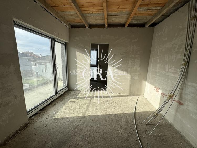 CASĂ INDIVIDUALĂ 4 CAMERE | DE VANZARE | DEZMIR | 120MP | DEMISOL / GARAJ 65MP - 12