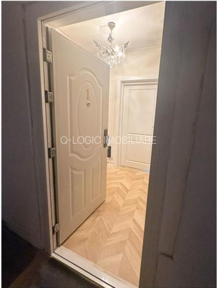 Garsoniera libera la vanzare, recent renovata zona Piata Astra - 10