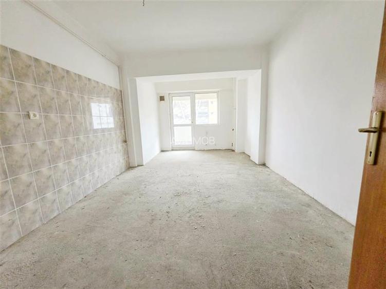 Apartament 3 camere decomandate, 92 mp – Zona Central | Etaj 1 - 5