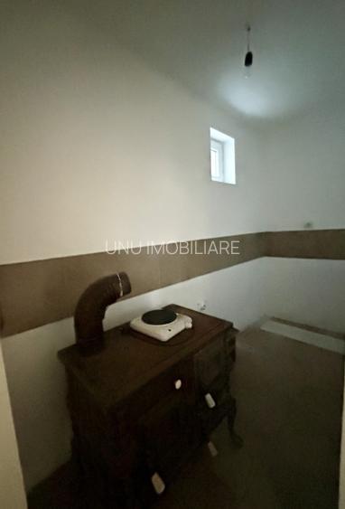 Casă 80mp + 250mp teren, Valea Adâncă, capăt CUG, Lac CUG 2,  curte privată - 12