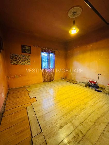 Apartament la curte comuna ULTRACENTRAL - 4