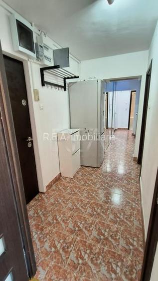 3 camere, 9/10, bloc 1979, 70mp, centrala-Drumul Taberei - 9