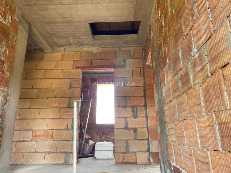 Ansamblu cu 6 case in Floresti! - 3