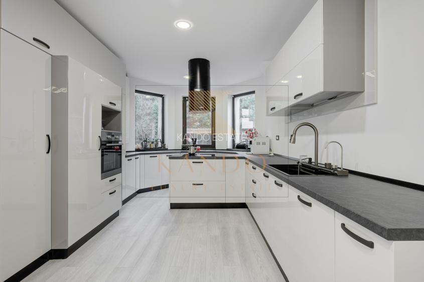 Refugiu urban cu piscina si design deosebit I Comision 0 - 10