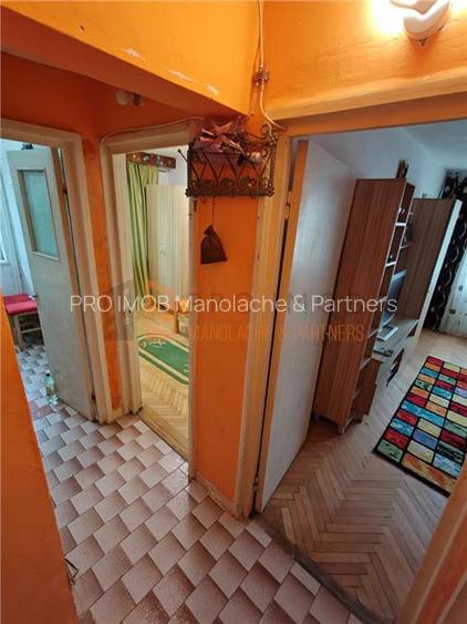 Apartament 3 camere cf 3 semidecomandat zona Micro 14 - 12