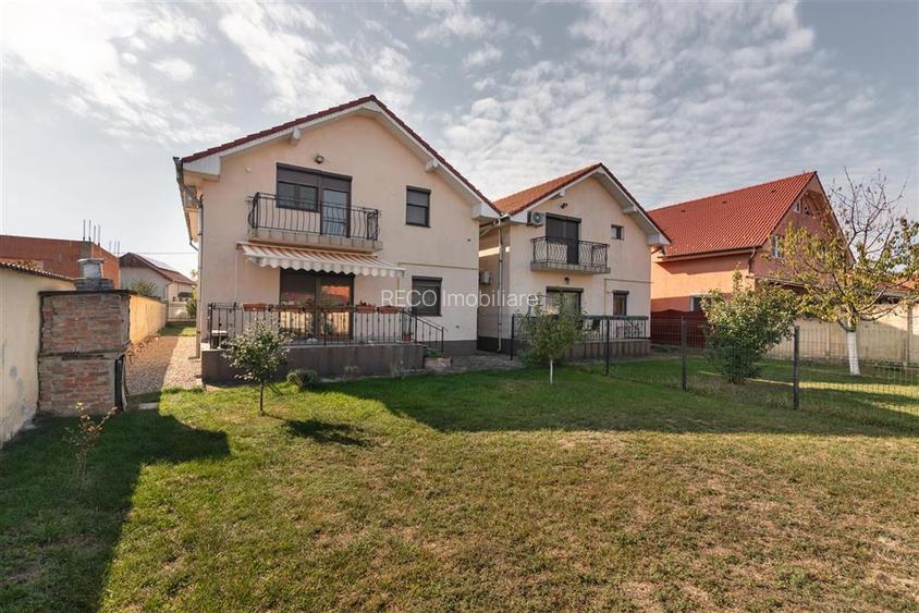 Casa P+M cu 4 camere+living+loc de luat masa in Santion - 49