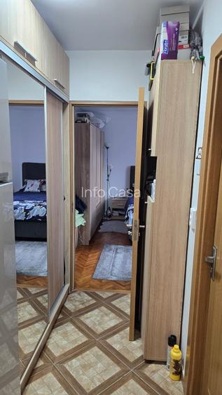 Vand apartament 2 camere - 12