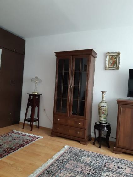 Vitan, garsoniera, 5 min Mall Vitan, 42 mp, bloc anvelopat, AC