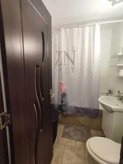Apartament cu 2 camere, etajul 1/4, zona Dacia