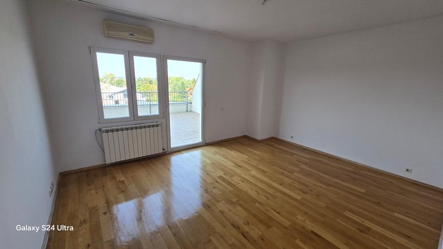 Apartament 3 camere | 226,84 mp total | Două terase | DN1 – Săftica