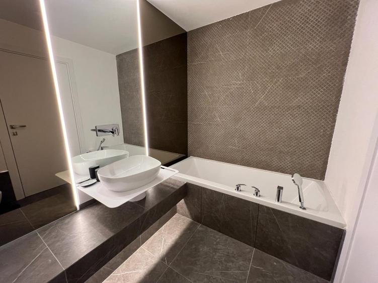De inchiriat apartament 3 camere in ansamblul Aviatiei Tower