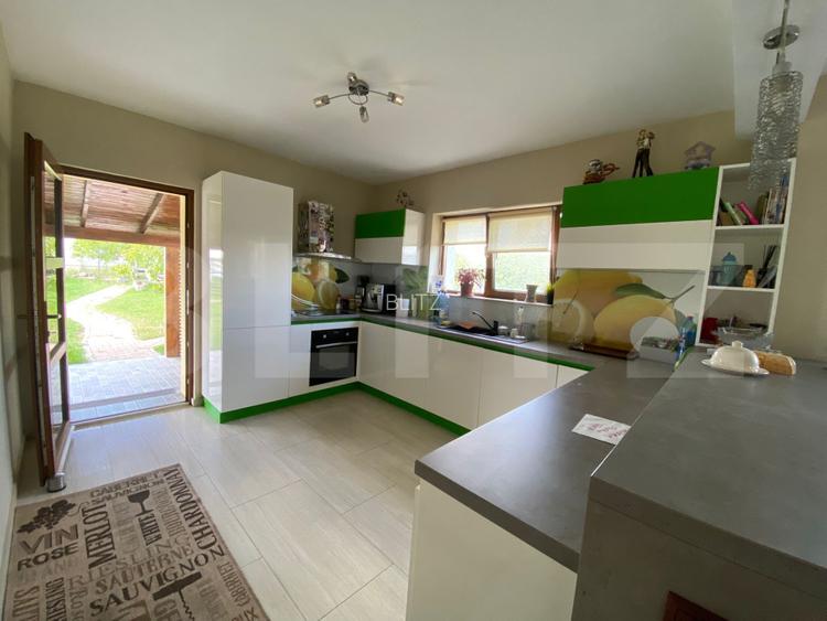 Casa spatioasa cu teren generos de 1600 mp, ideala pentru locuinta sau investiti - 10