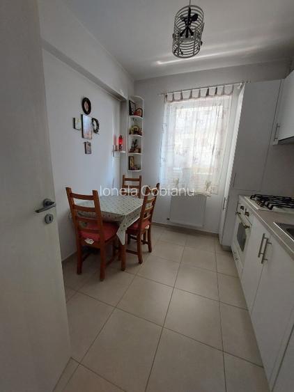 Vand apartament cu curte - 13