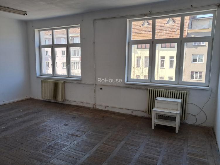 Spatiu 36 mp openspace etaj 3 zona strazii Horea - 4