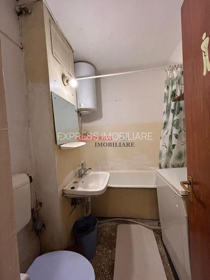 Dristor, Ramnicu Sarat, Rond, Scoala - 5