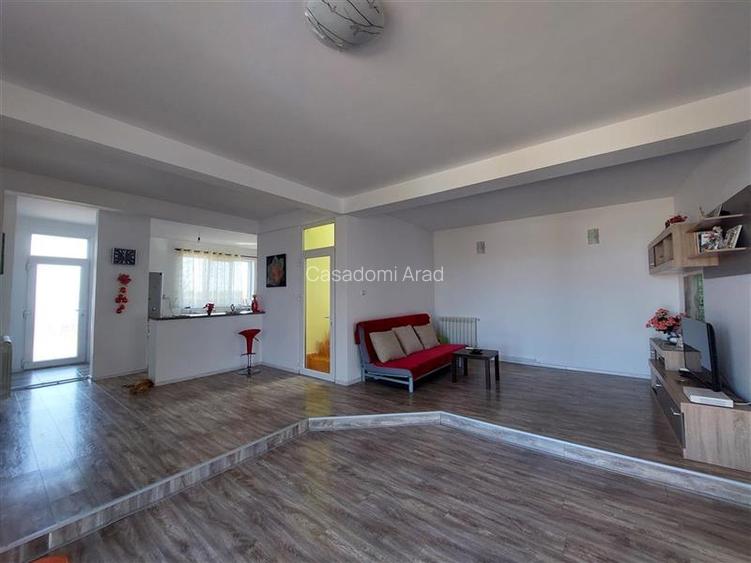 PRET REDUS!!! Casa cu 4 dormitoare in Sofronea - 14