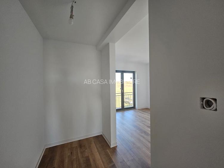 Duplex nou, P+E, 1 apartament la cheie, 1 la alb, Moșnița Veche, comision 0% - 30