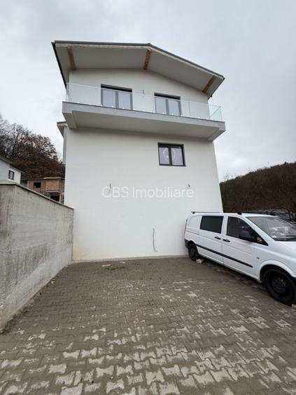 Duplex de vanzare in Floresti ,zona Manastirii Taut 120mp utili teren 250mp  - 14