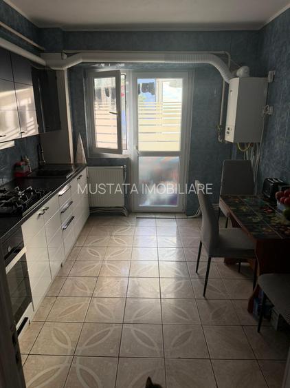Apartament 3 camere confort 1 decomandat, zona Progresu, etaj 3/4. - 6