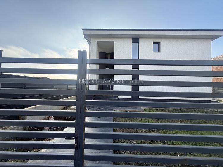 LUX | CASA | VILA INDIVIDUALA | CURTE | PROPRIETAR | TUNARI - 29