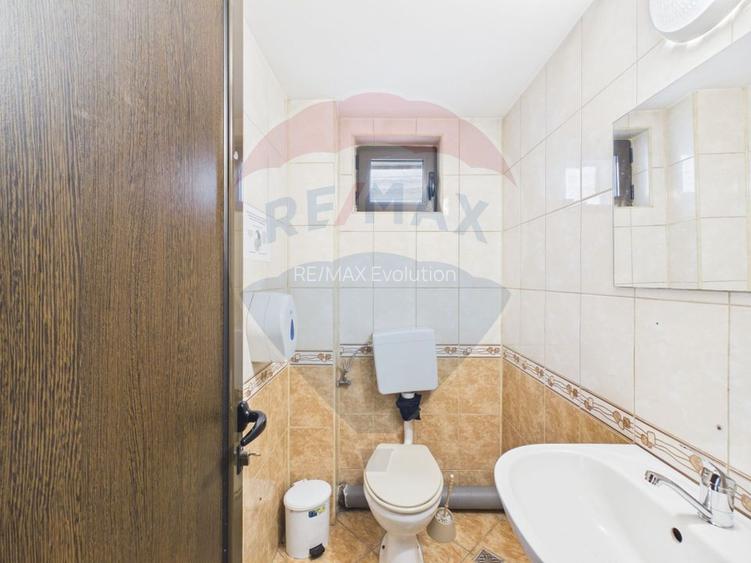 Pensiune/casa montană 9 camere în Dâmbovicioara, comision 0% - 28