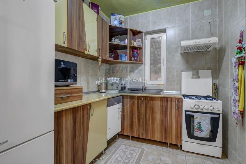 Oportunitate rară în Chișineu-Criș: locuință și spații comerciale - 32