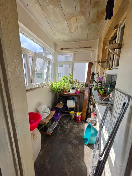 1 Decembrie 1918, Trapezului intersectie Prevederii, 3 minute metrou - 9