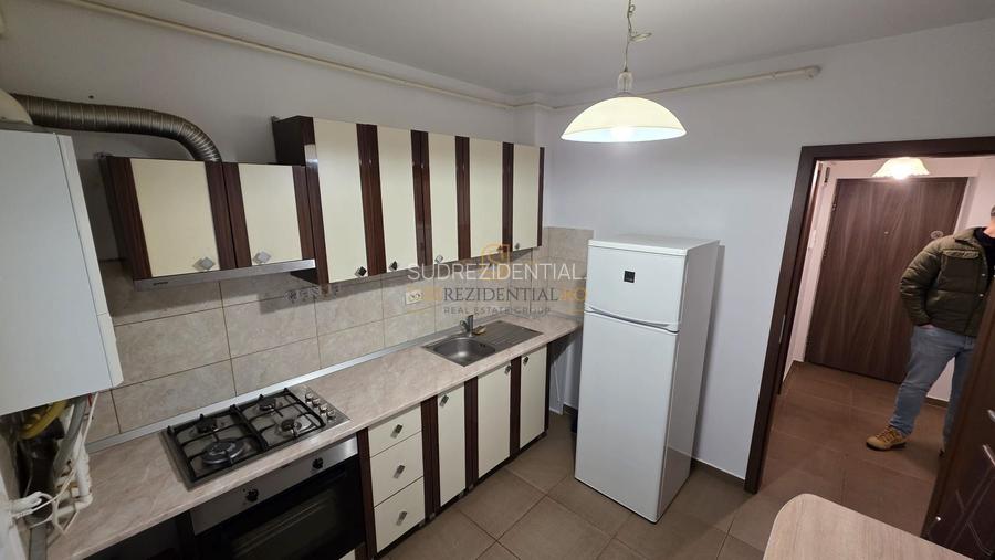 Garsonieră decomandată, disponibilă imediat–Metrou Apărătorii Patriei - 7