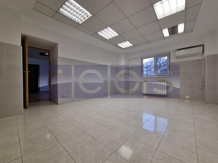 VANZARE SPATIU COMERCIAL | 15 CAMERE | ZONA UNIRII - 67