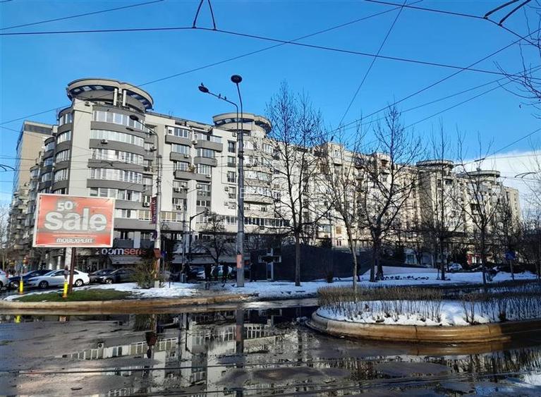 UNIRII, SFANTA VINERI, COPOSU 132 MP DECOMANDAT BLOC 1996 - 4