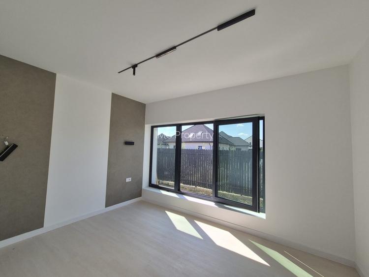 Vila unicat ecologica Tunari, Al. Ioan Cuza, zona Strip Mall - 9