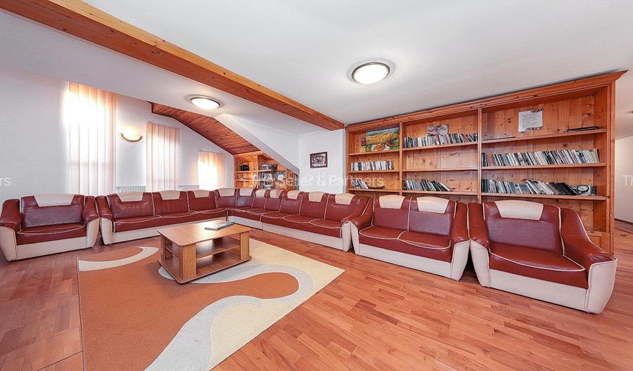 Cladire cu multiple destinatii - 12