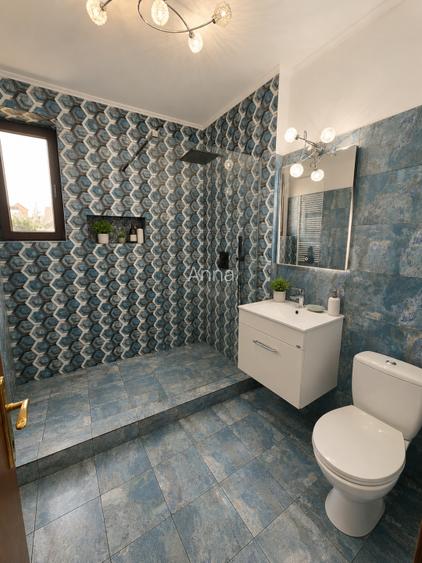 VILĂ EXCLUSIVISTĂ CU PISCINĂ, 470 MP UTILI, TEREN 600 MP – AGIGEA, LA 5 MINUTE D - 13