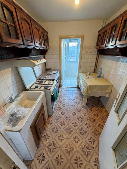 Zona Lipovei | Etaj 1 | Decomandat | Centrala Termica | 2 Balcoane!! - 3