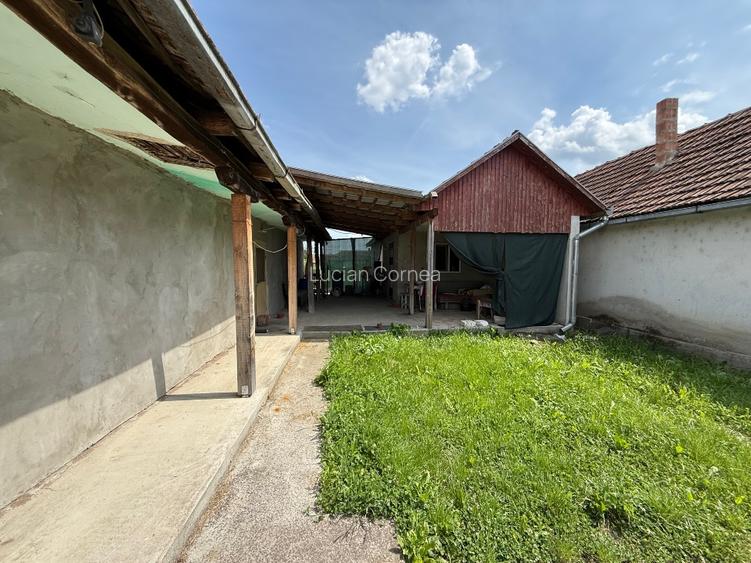 Casa de vanzare in Ardud | 425 mp teren | 97 mp construiti | Curte, anexe si buc - 11