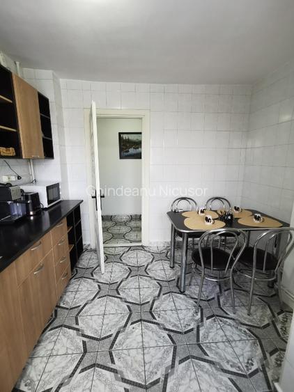 Apartament 3 camere decomandat  - 10