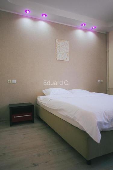 PENSIUNE in PREDEAL, cu 19 camere, restaurant, bar si 2 terase - 11