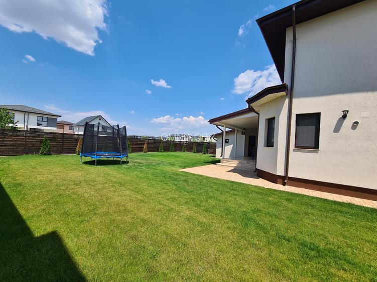 OMNIA-Proprietati alese! Casă la superlativ: curte mare, detalii  atragatoare. - 8