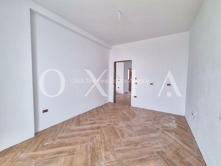 AX1030 Mosnita Noua, 1/2 Duplex Despartit Prin Camera Tehnica - 6