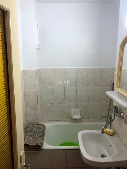 Vând apartament 2 camere semidecomandat  - 15